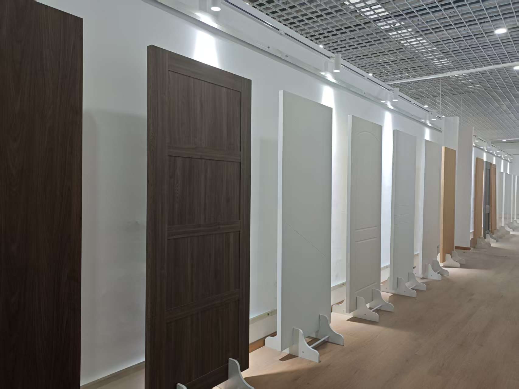 সম্পূর্ণ দরজা